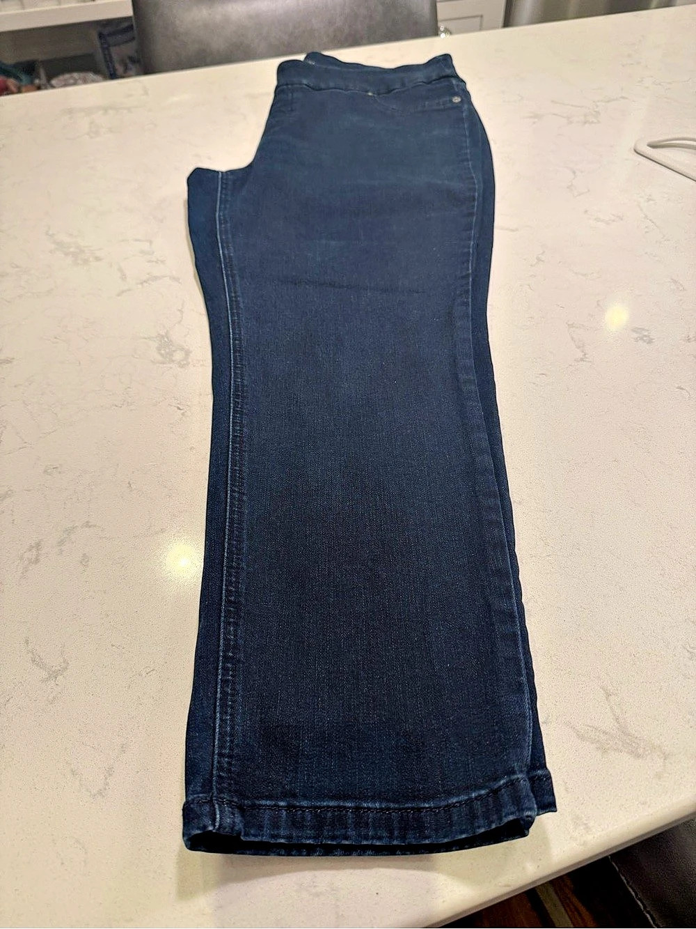 Chicos  Perfect Stretch Straight Leg Blue Like New